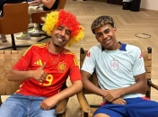 Ламин Ямаль (справа) с отцом