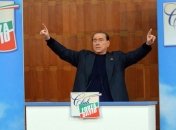 Берлускони не бросит "Милан"