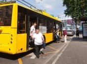 Из-за обвала моста в Киеве троллейбусы изменили движение