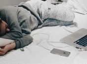 Как недосып связан с ожирением (Фото)