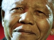 Нельсона Манделу снова госпитализировали