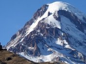 На Казбеке погибла альпинистка, отставшая от группы