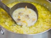 Вкусный грибной суп с плавленым сыром