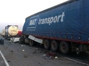 На Днепропетровщине произошло масштабное ДТП с фурами