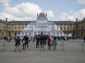 Парижские музеи бьют тревогу о масштабном оттоке туристов  
