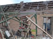 Боевики из "Градов" обстреляли Авдеевку, снаряды попали в дом