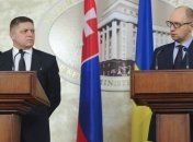 Яценюк еще раз объяснил, зачем Украине нужно оружие