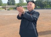 Ким Чен Ын подарил спортивный инвентарь 