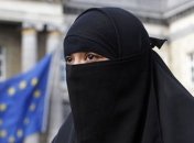 В Германии женщинам-чиновницам запретят носить головные уборы, закрывающие лицо