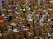 Amazon создал для сотрудников жилеты, помогающие избежать столкновений с роботами