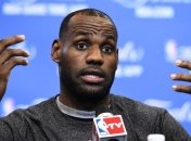 Фанаты выберут номер, под каким будет выступать ЛеБрон Джеймс