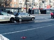 В Киеве патрульный Prius на полном ходу протаранил два автомобиля