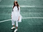 Мода осень 2019: неординарные идеи, как носить брюки с платьем в этом сезоне