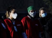 В США количество смертей от COVID-19 перевалило за 100 тысяч