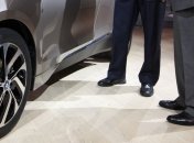 Мошеннику удалось обмануть 8 автовладельцев почти на 3 млн