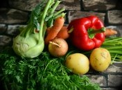 Лук, морковь, картофель и перец