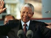 Чем прославился Нельсон Мандела? 