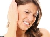 Попала вода в ухо: что делать?