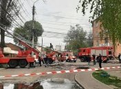 Девушка оказалась в огненной ловушке: спасатели рассказали о жертве пожара в офисном здании в Виннице