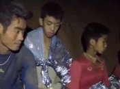 Спасательная операция в Таиланде: дети пока остаются в пещере 