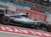 Формула-1. Хэмилтон завоевал поул-позицию в Сепанге