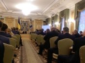 Порошенко недоволен темпами легализации зарплат в Украине