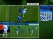 Известный футболист сравнил украинских судей и VAR c обезьянами и автоматом