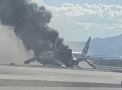 Пожар на борту британского самолета в аэропорту Лас-Вегаса (Видео)