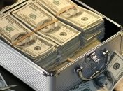 Украинцы активно клали валюту на депозиты в июле