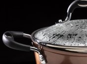 Со временем стеклянные крышки мутнеют