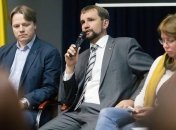 Вятрович рассказал, как нужно декоммунизировать Донбасс и Крым