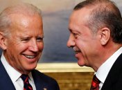 Признание Байденом геноцида армян злит Турцию, но Эрдоган не может дать резкий ответ