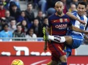 Маскерано: Футболисты "Барселоны" играют против себя