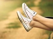 Потіють ноги: як прибрати неприємний запах