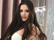 Сексуальная Даша Ульянова обнажила грудь (Фото)