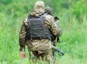 Пострілом із безпілотника окупанти поранили двох українських військових