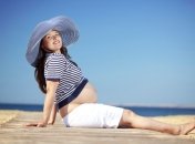 Консультация дерматолога: правила загара во время беременности