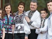 Порошенко прокомментировал появление сына в футболке Russia