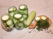 Стерилізація банок – важливий етап підготовки продуктів на зиму