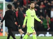 Месси вступил в перепалку с болельщиками в аэропорту Ливерпуля