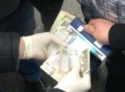 Контрразведчика СБУ задержали на взятке