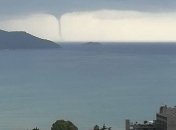 Сильный ураган бушует в Черногории