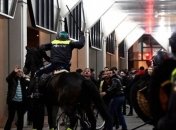 В Роттердаме конная полиция разогнала протест турецкого населения