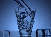 Новое устройство расщепляет воду c помощью батарейки