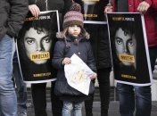 Режиссеру скандального фильма о Майкле Джексоне грозит судебный иск