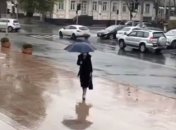 Без кортежа и охраны? Украинцев взволновало видео с президентом Молдовы