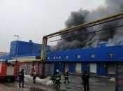 В Киеве произошел масштабный пожар на складах