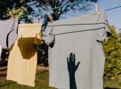 Чтобы не скупать дорогие отбеливатели, можно опробовать народные средства