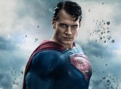 "Я все еще не сдал эту роль": Генри Кавилл не собирается отдавать роль Супермена