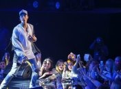 Бибер продолжает возглавлять Billboard Hot 100